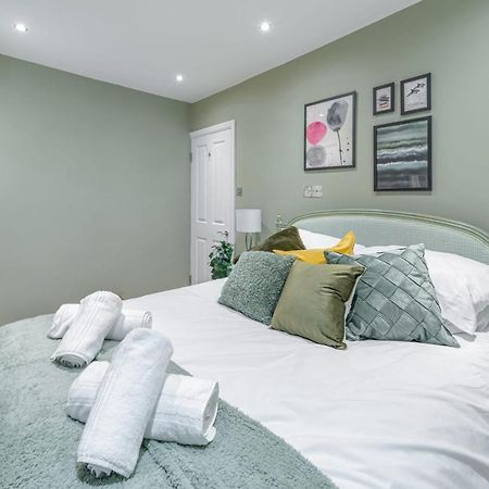 Stylish Shepherds Bush Flat Apartment London Bagian luar foto
