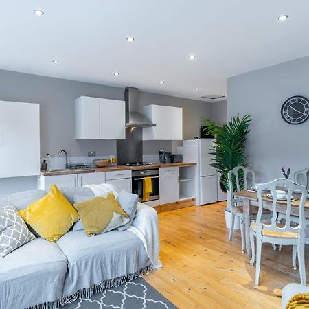 Stylish Shepherds Bush Flat Apartment London Bagian luar foto